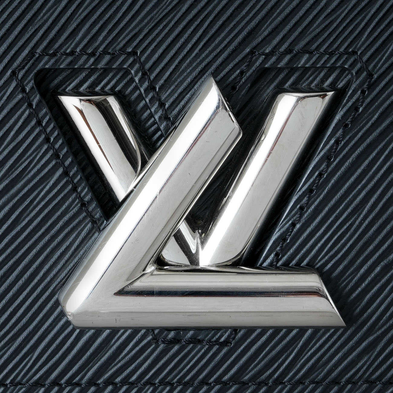 LOUIS VUITTON(USED)루이비통 M50282 에삐 트위스트